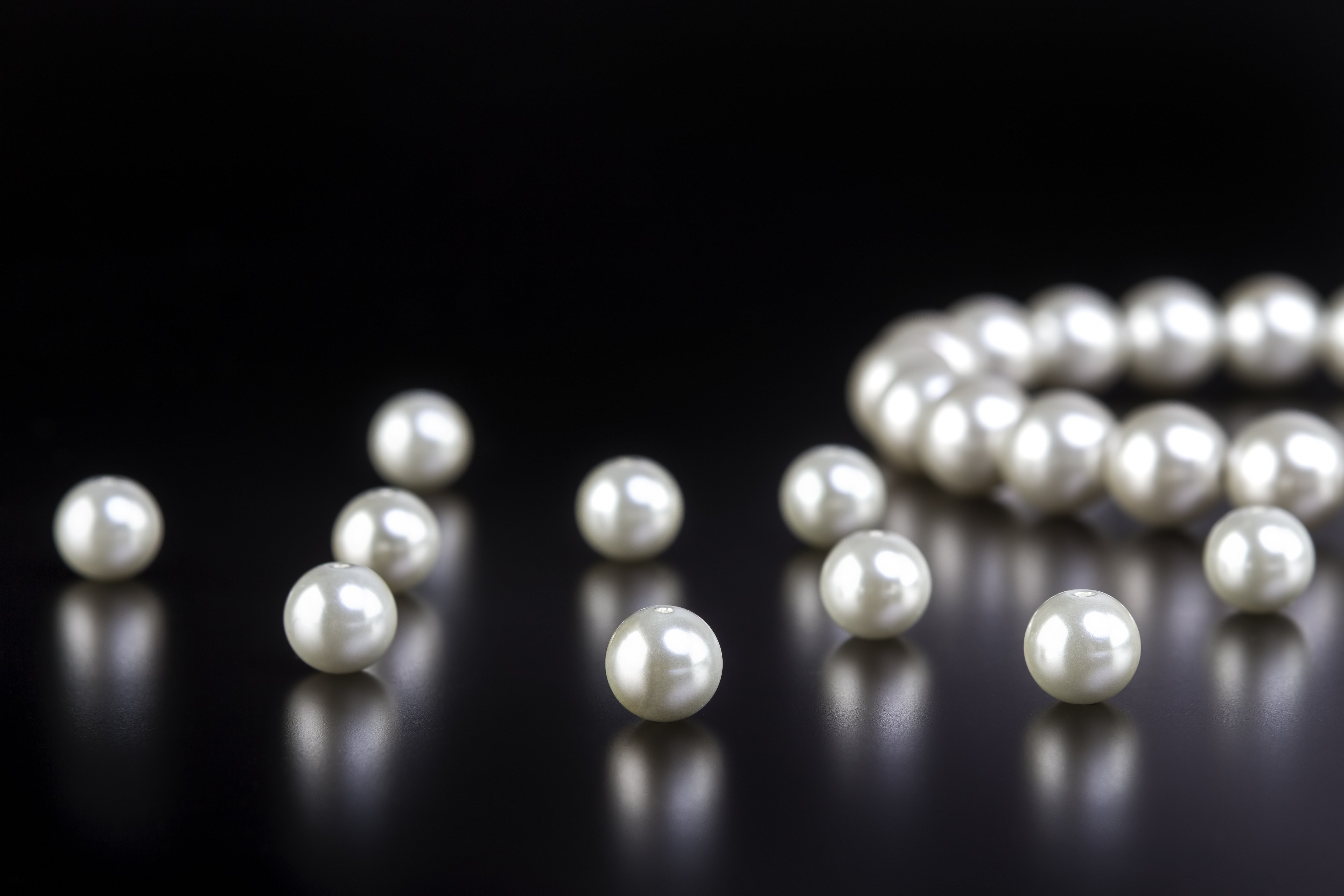 Gem in the Spotlight: Pearl : Adored Across the Ages for Purity