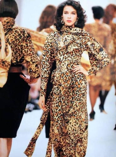 80s Fashion for Women - 27 Best Outfits Inspired by 1980  Cheetah print  leggings, Fashion, Leopard print leggings outfit
