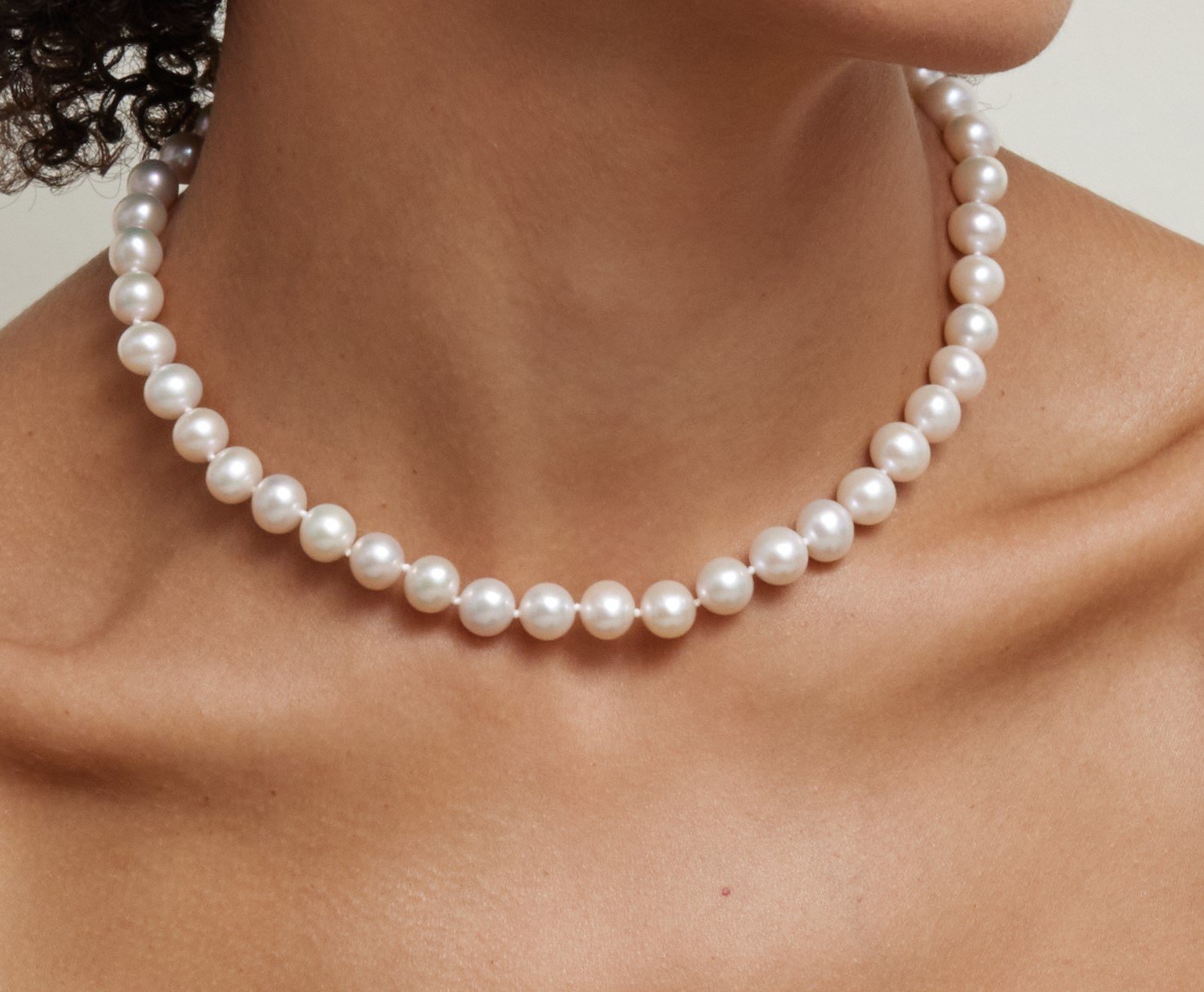 8.5-9.5mm White Freshwater Pearl Necklace - AAA Quality